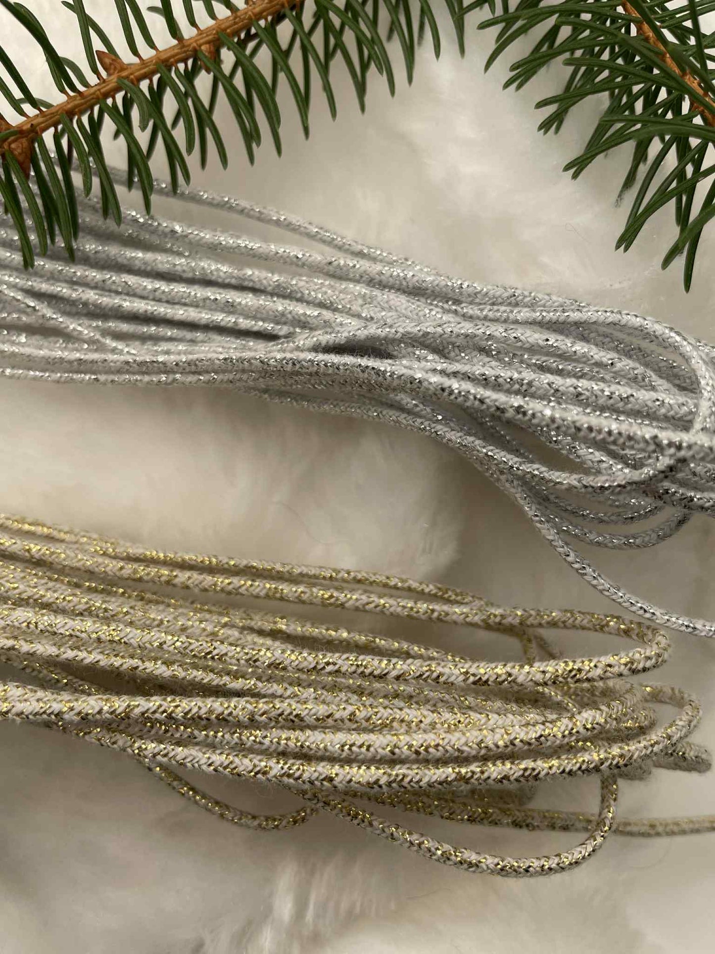 Boule de Noël chien personnalisable modèle Lucie