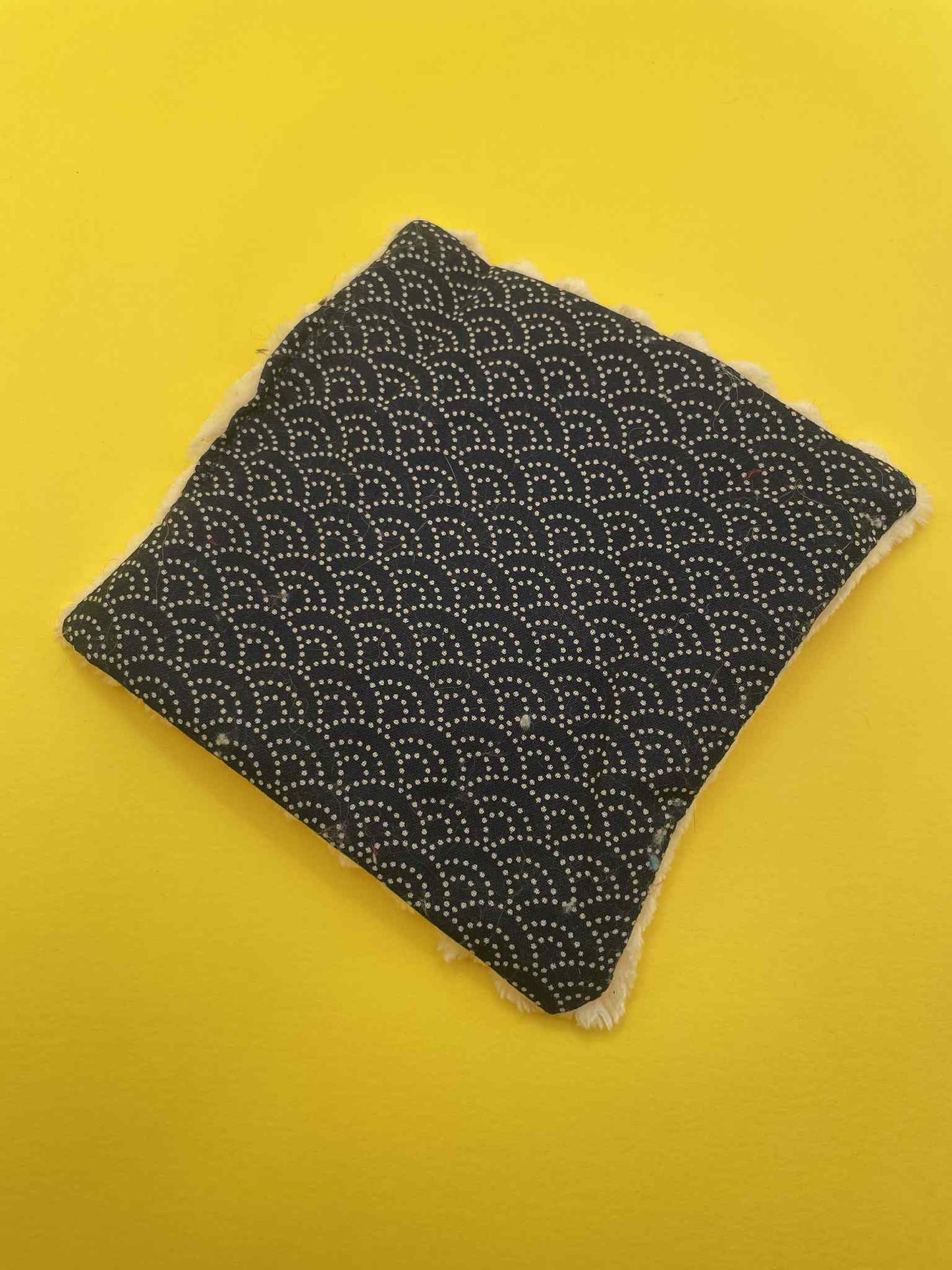 Carré Crispy jouet pour chat à la valérianne Japon Bleu