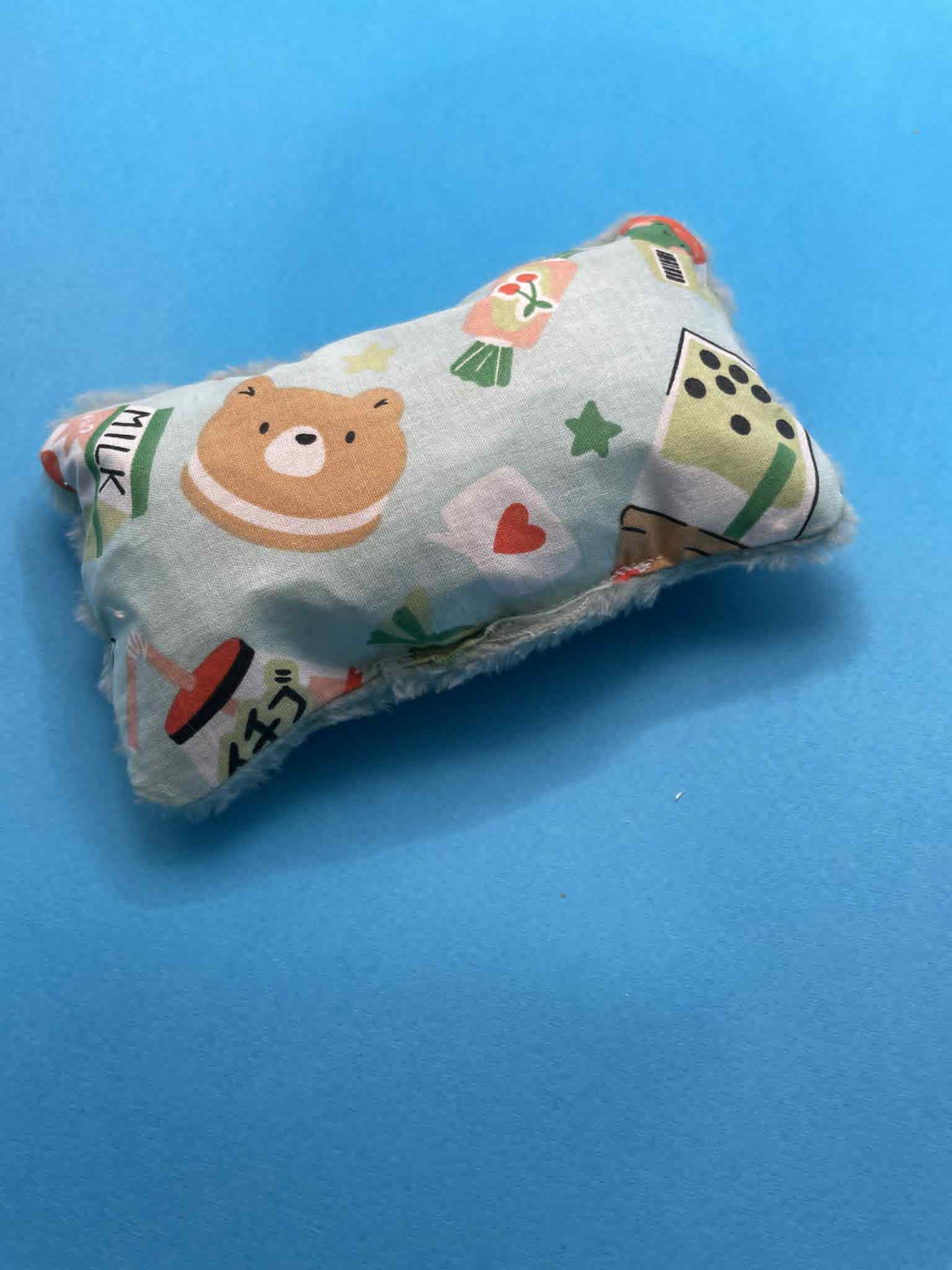 Onigiri Doudou tout doux jouet pour chat à la valérianne