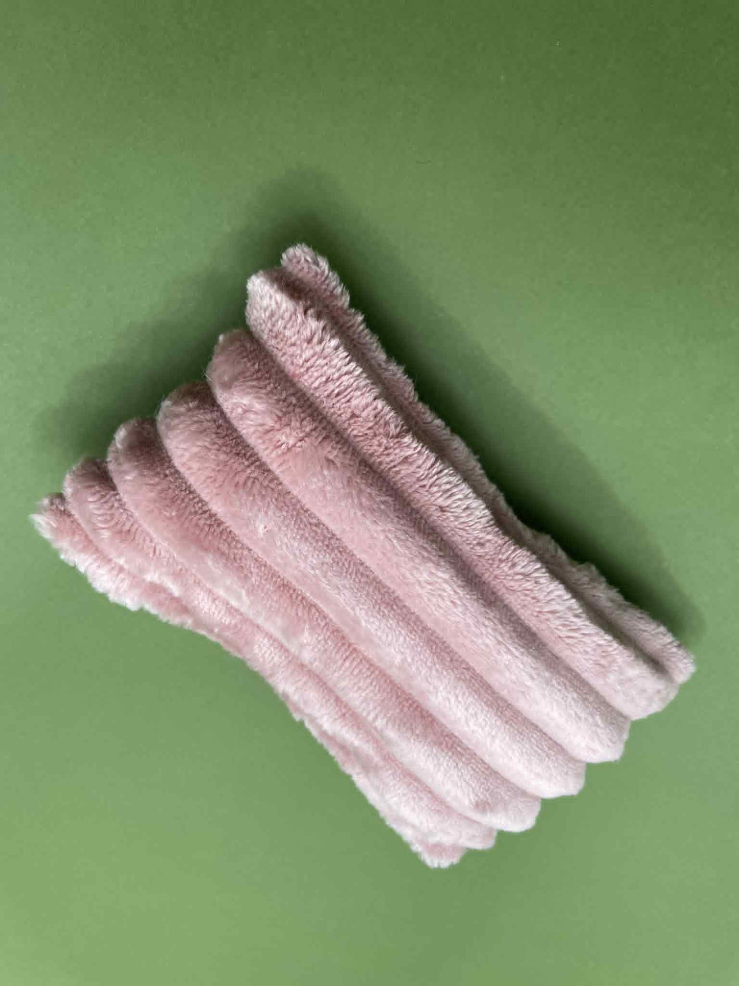 Clochette Doudou tout doux jouet pour chat à la valérianne