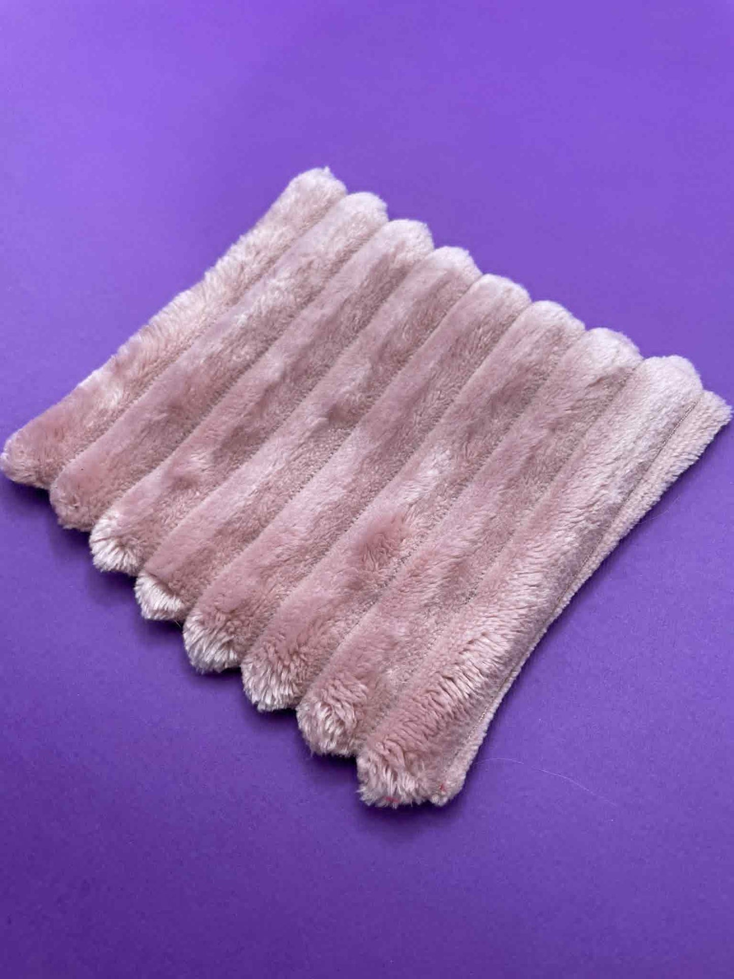 Carré crispy jouet pour chat Sakura